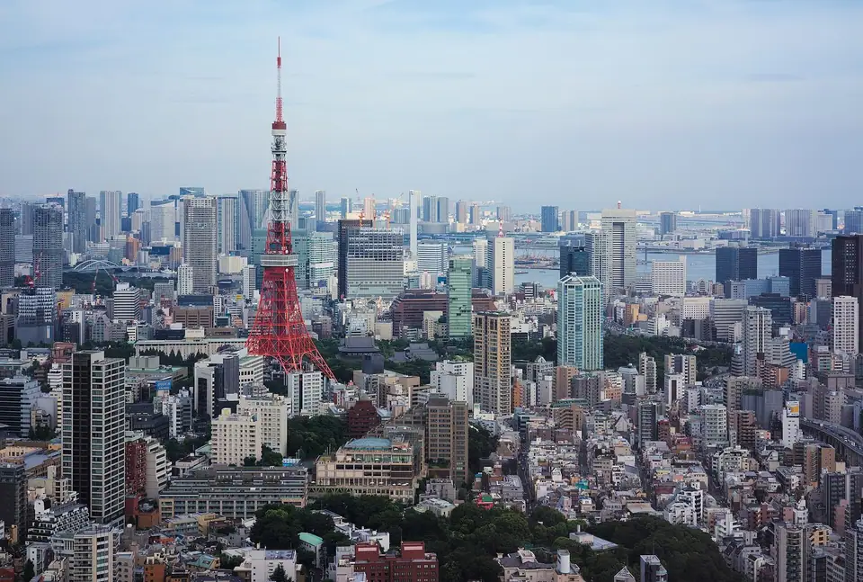 Tokyo Tower as seen from Mori Tower, Tokyo